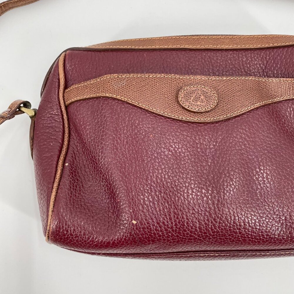 Vintage Liz Claiborne Burgundy Pebbled Leather Crossbody Bag Pockets Zipper - Picture 3 of 10
